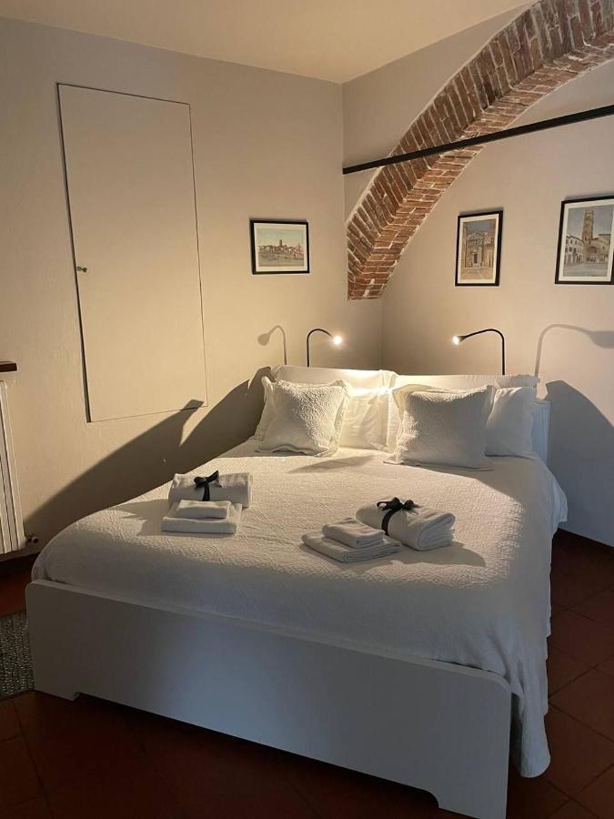 La Casa Nel Vicolo Leilighet Altopascio Eksteriør bilde